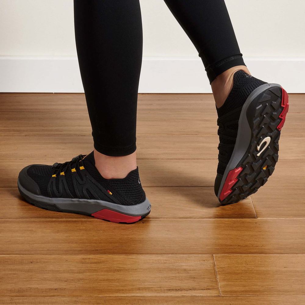 OluKai 'Imaka Trainer - Black / Charcoal