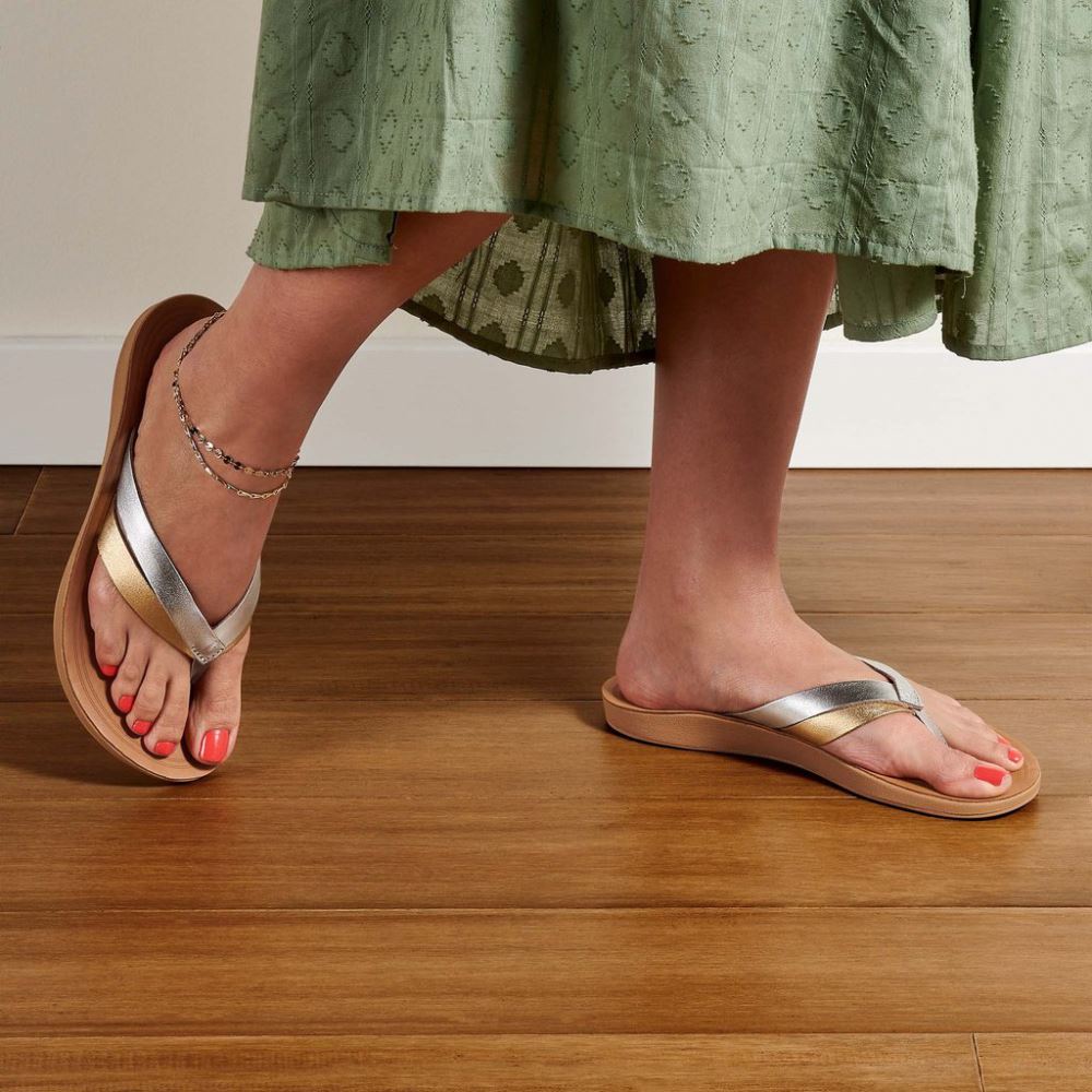 OluKai Kaekae - Silver / Golden Sand