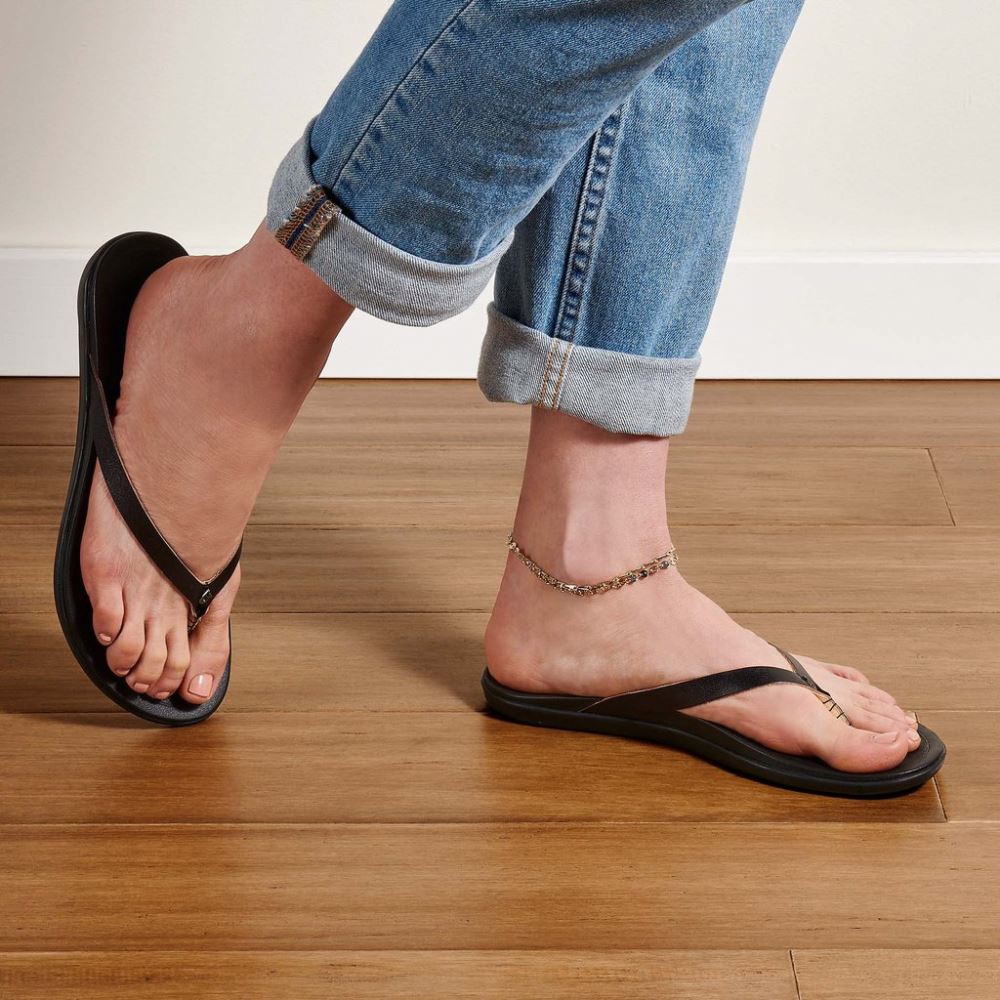 OluKai Ho'opio Leather - Onyx