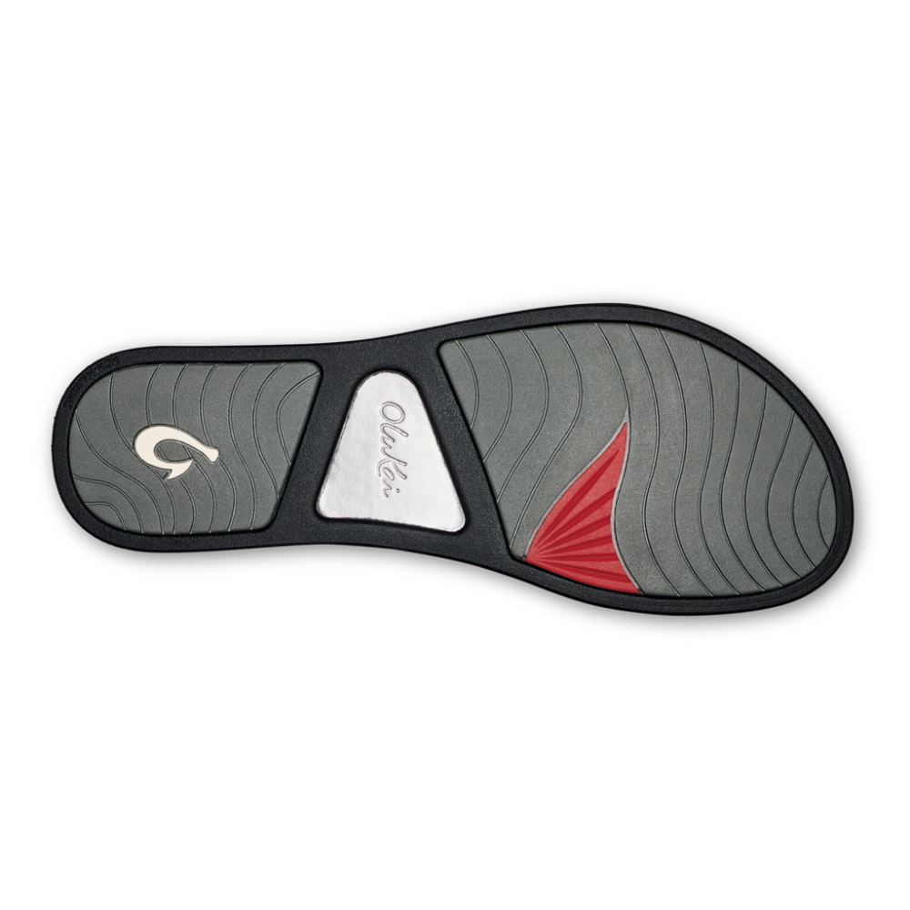 OluKai Pi'o Lua - Silver / Black
