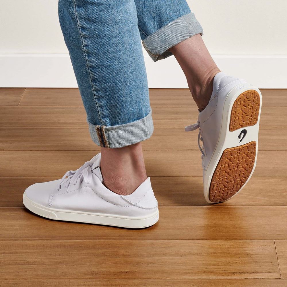 Pehuea Li 'Ili Women's Leather Sneakers - White
