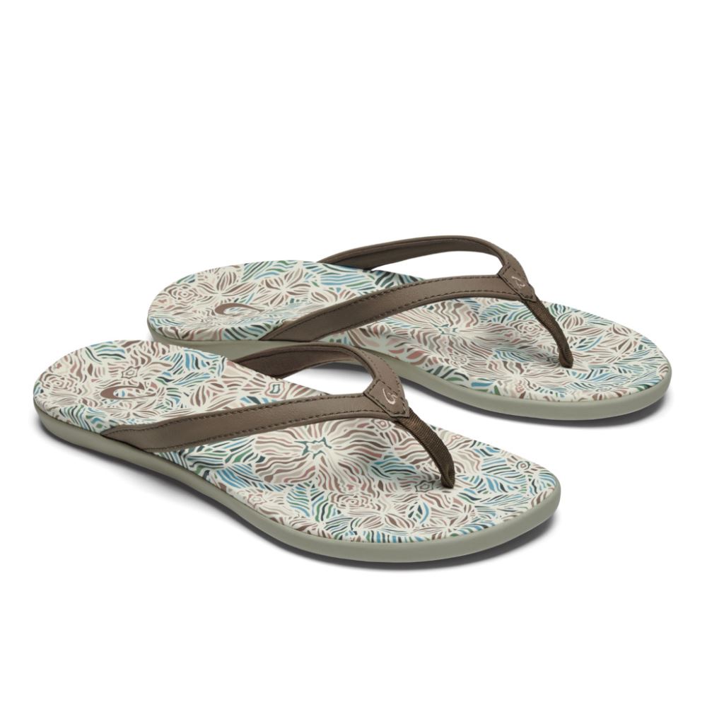Ho'opio Hau Women's Beach Sandals - Warm Taupe / Hua