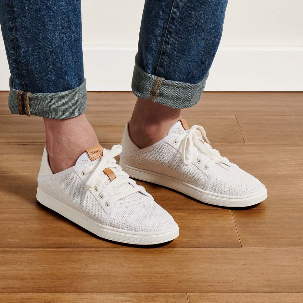 Pehuea Li Women's Sneakers - White
