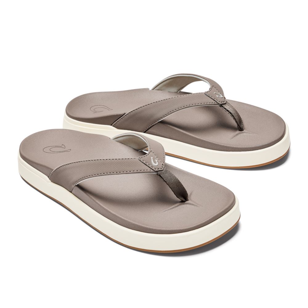 OluKai Nu'a Pi'o - Warm Taupe
